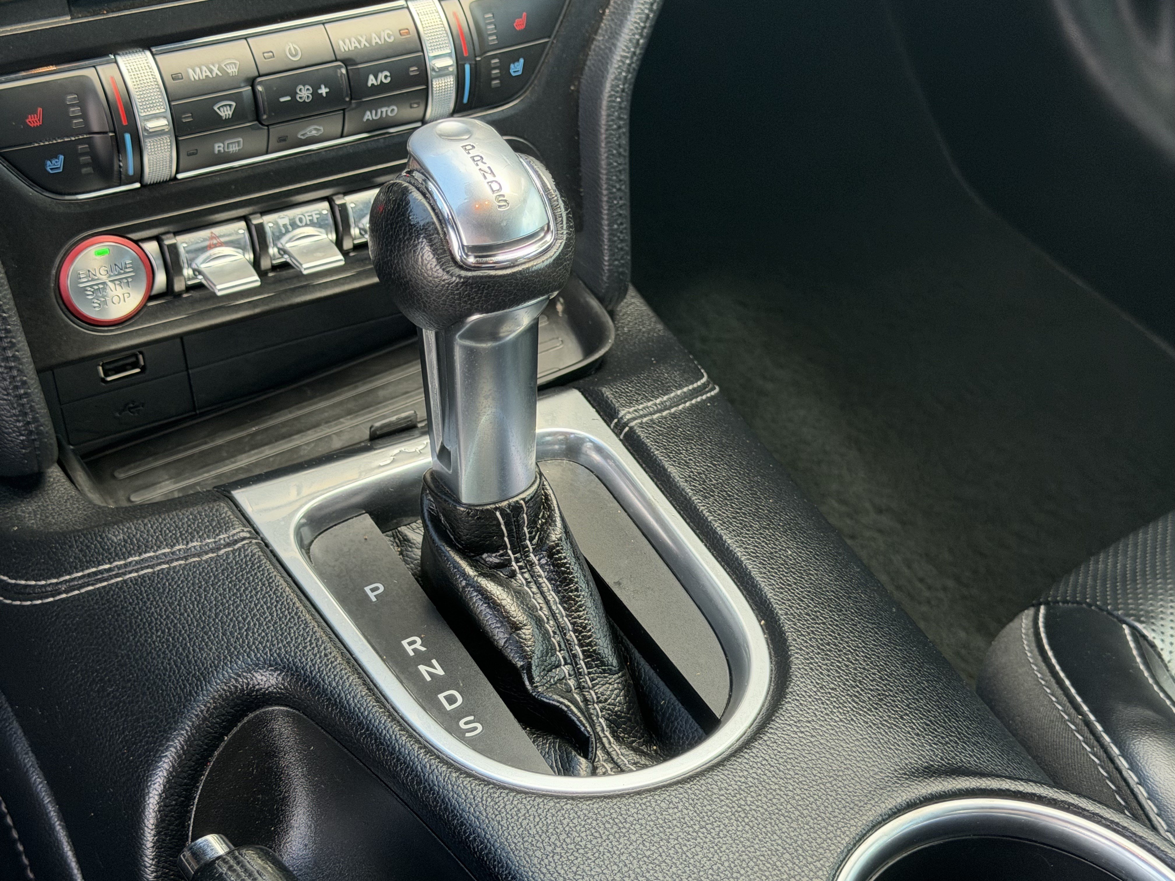 Used 2021 Ford Mustang GT Premium w/ Equipment Group 401A RWD image 25