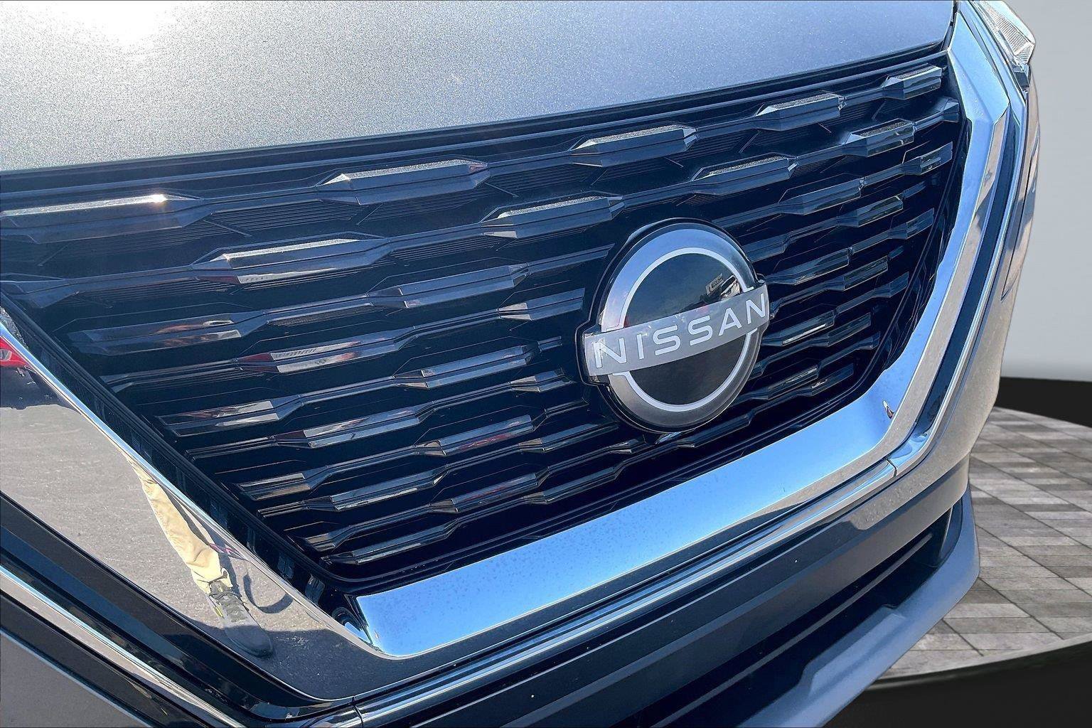 Certified 2023 Nissan Rogue S FWD image 28
