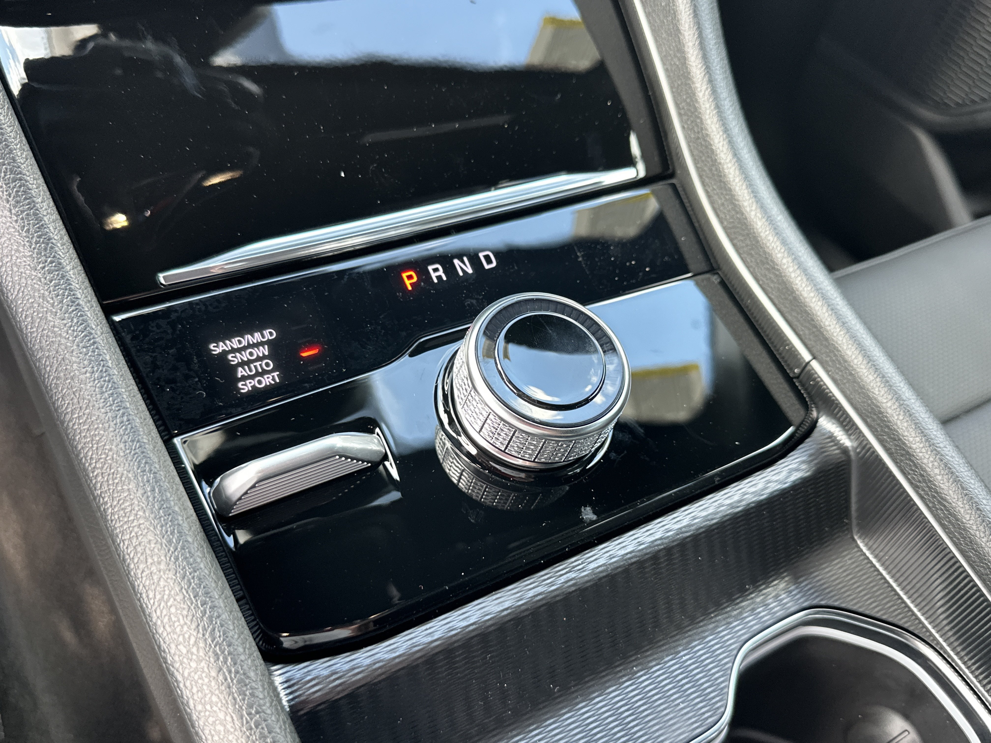 New 2027 Jeep Grand Cherokee Limited AWD/4WD image 5
