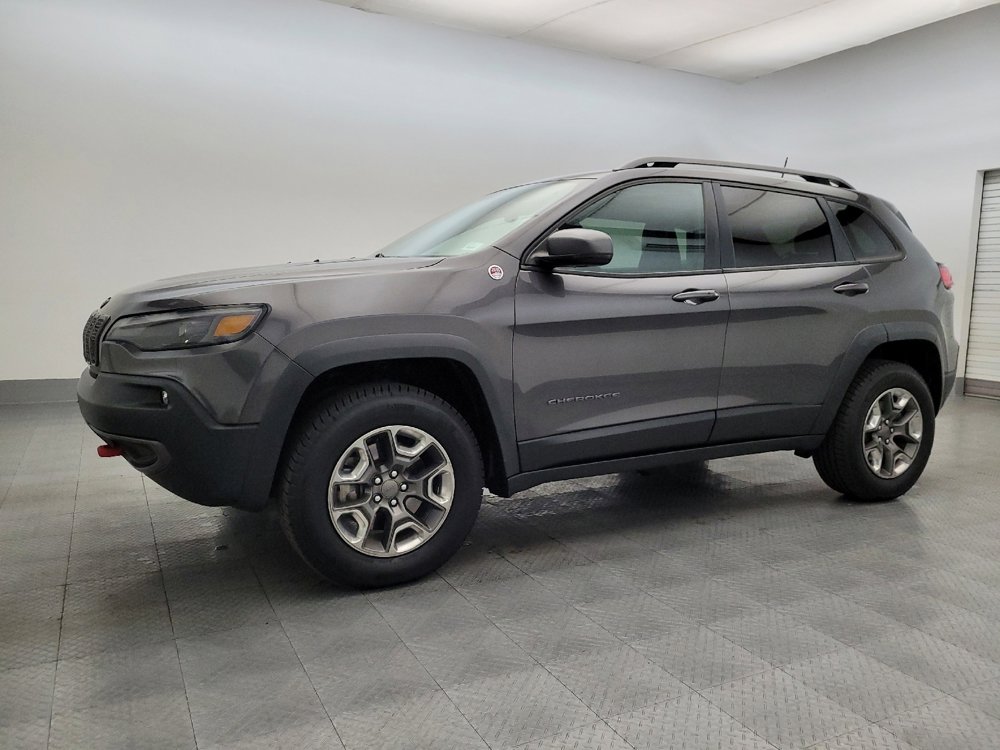 Used 2019 Jeep Cherokee Trailhawk image 2