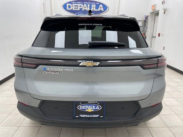 New 2026 Chevrolet Equinox EV LT image 18