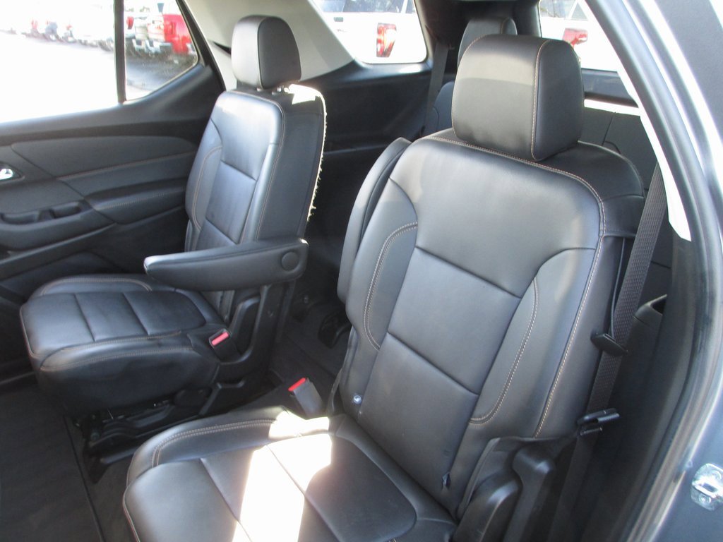 Used 2021 Chevrolet Traverse LT w/ LT Premium Package image 19