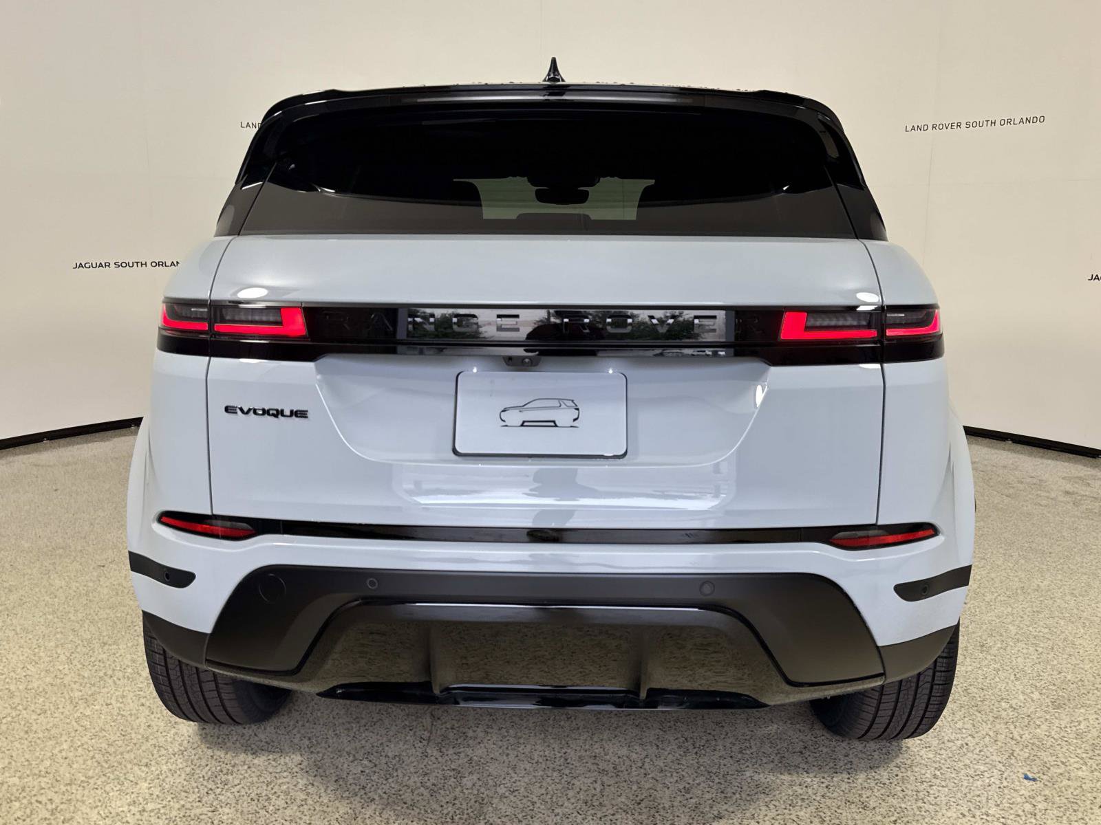 New 2026 Land Rover Range Rover Evoque S AWD/4WD image 4