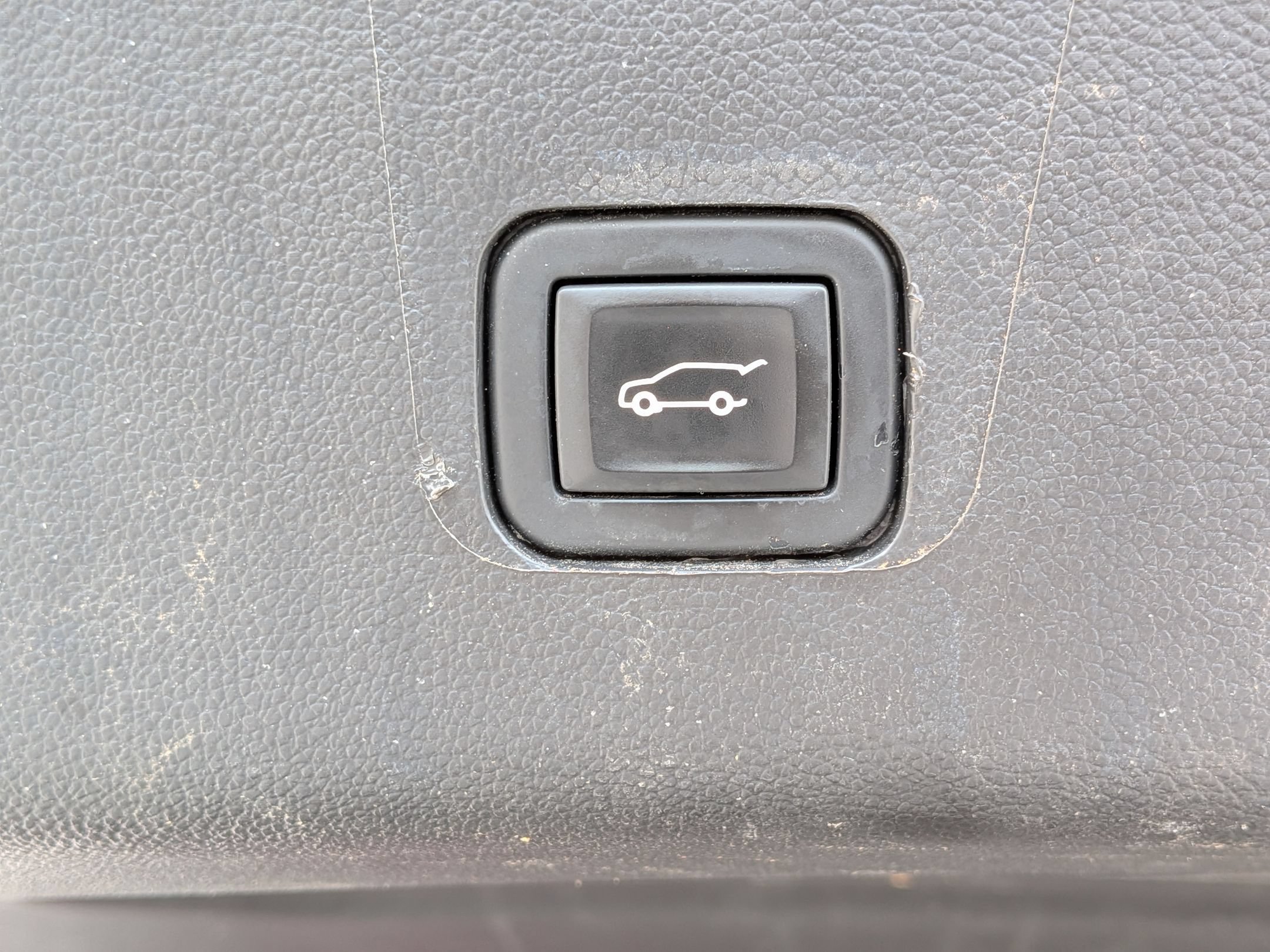Used 2021 Chevrolet Traverse RS FWD image 36