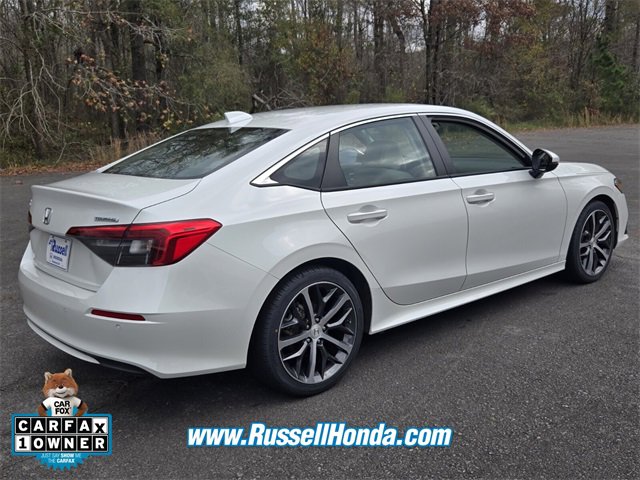 Certified 2024 Honda Civic Touring image 3