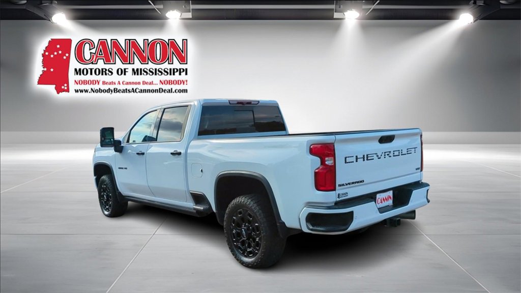 Used 2021 Chevrolet Silverado 2500 LTZ w/ LTZ Plus Package image 7