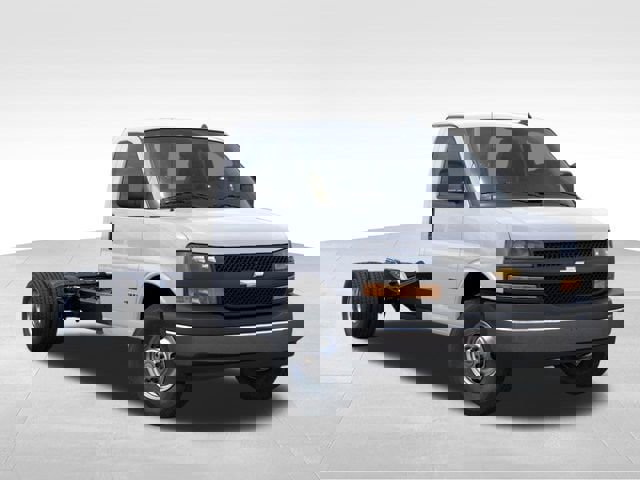 New 2026 Chevrolet Express 4500 w/ Power Convenience Package image 7