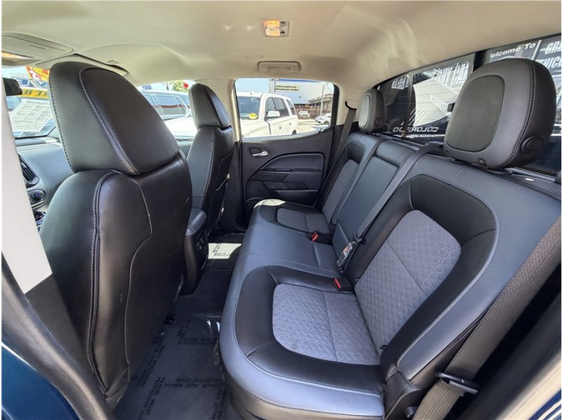 Used 2019 Chevrolet Colorado Z71 AWD/4WD image 23