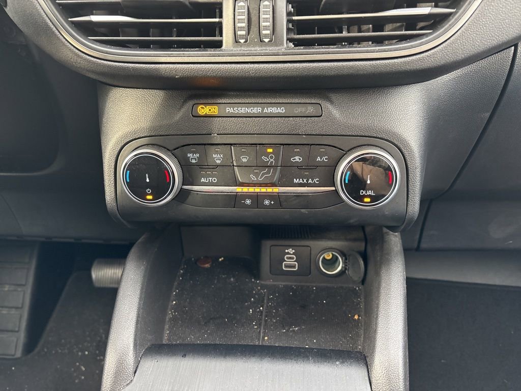 Used 2025 Ford Escape Active image 30