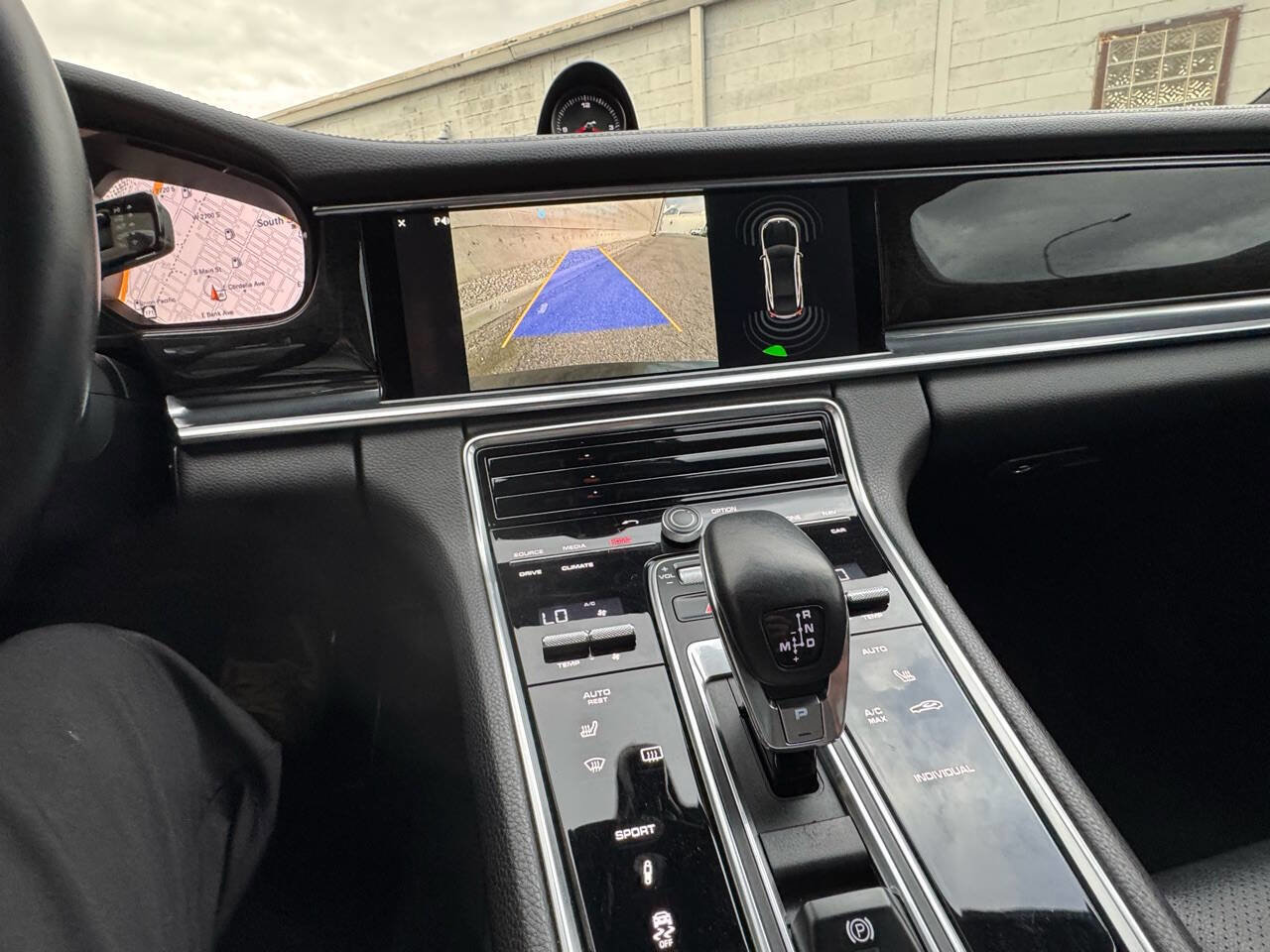 Used 2017 Porsche Panamera 4S image 22