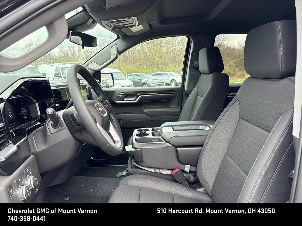 New 2026 GMC Sierra 1500 SLE w/ LPO, Black Badging Package AWD/4WD image 9