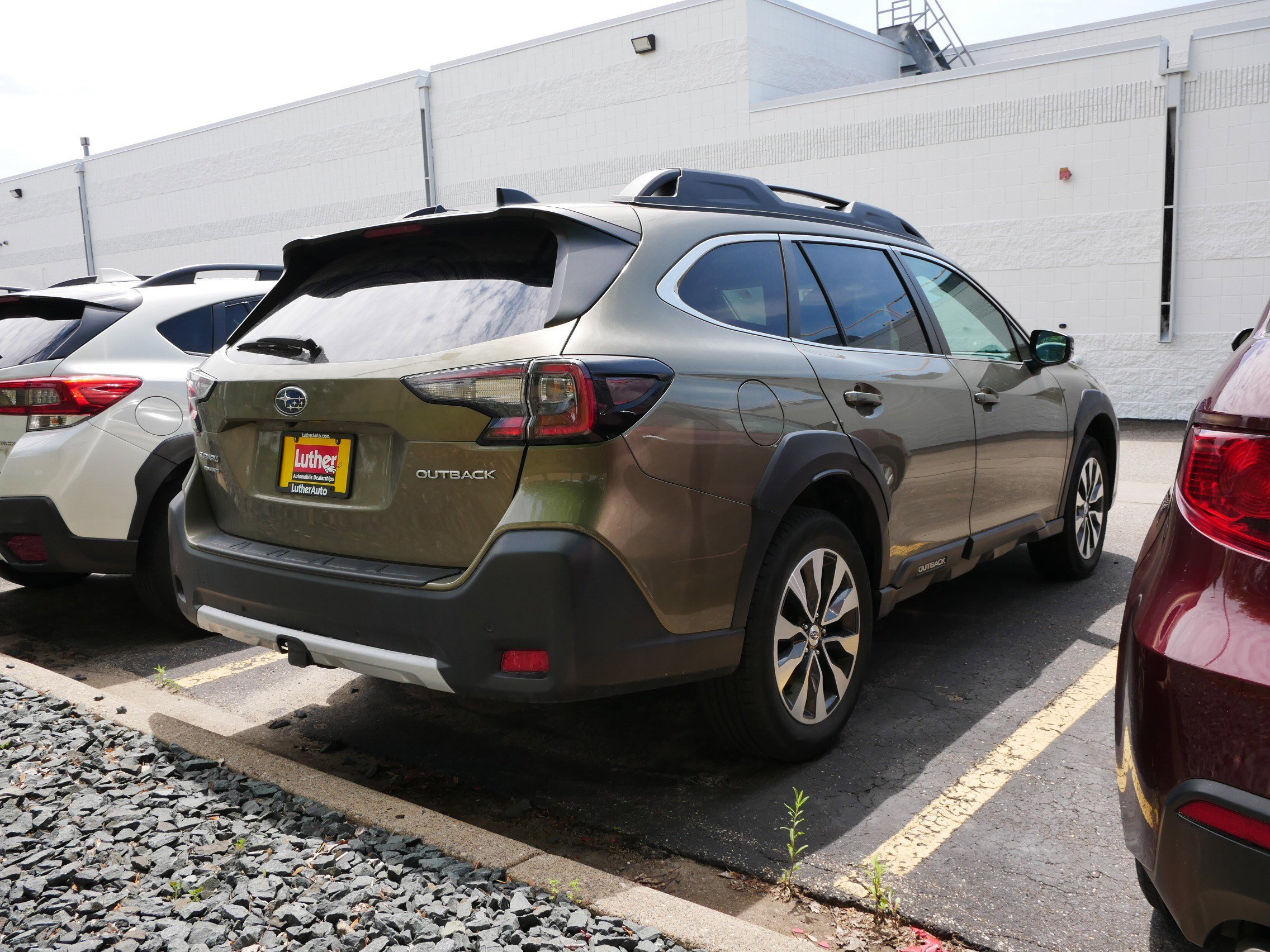 Used 2023 Subaru Outback Limited AWD/4WD image 5