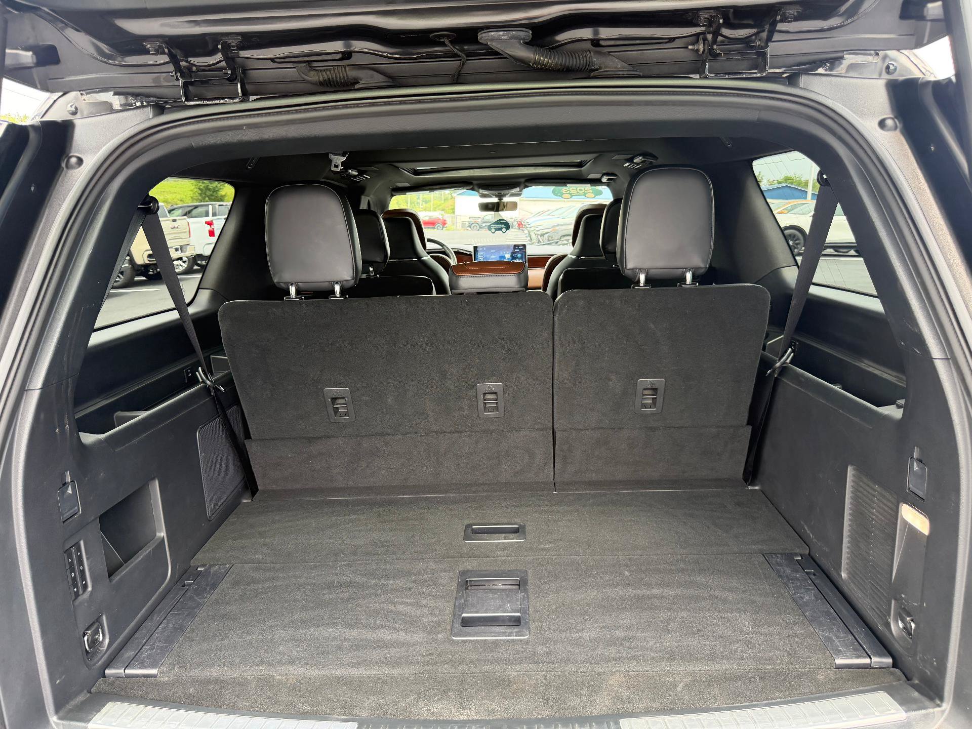 Used 2023 Lincoln Navigator L Reserve AWD/4WD image 13