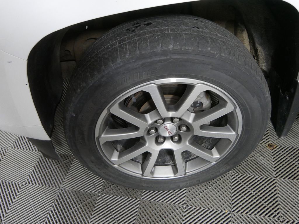 Used 2021 GMC Canyon Denali image 14