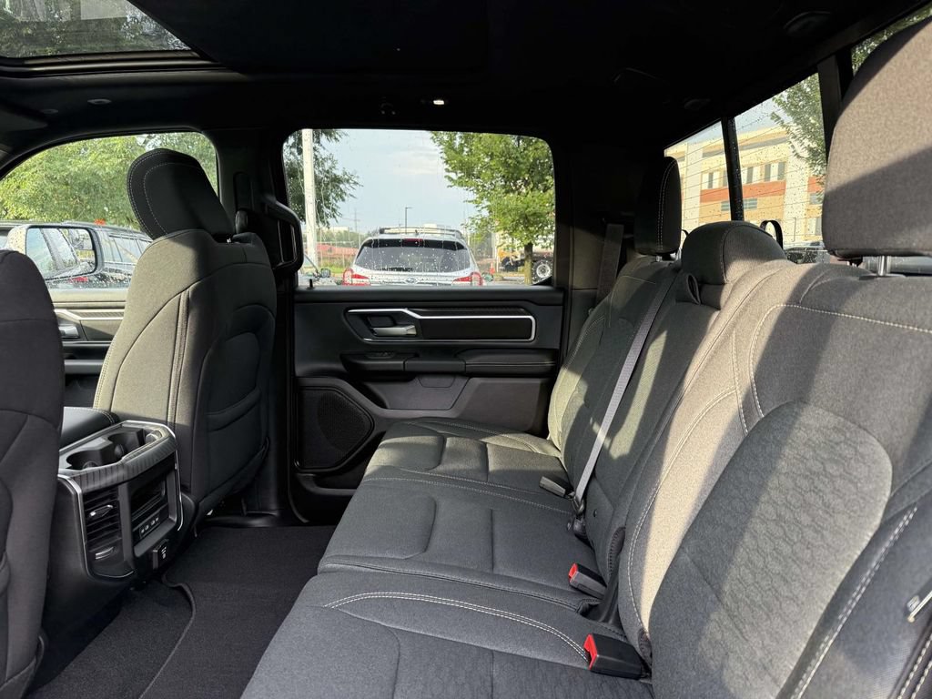 New 2026 RAM 1500 Big Horn AWD/4WD image 17