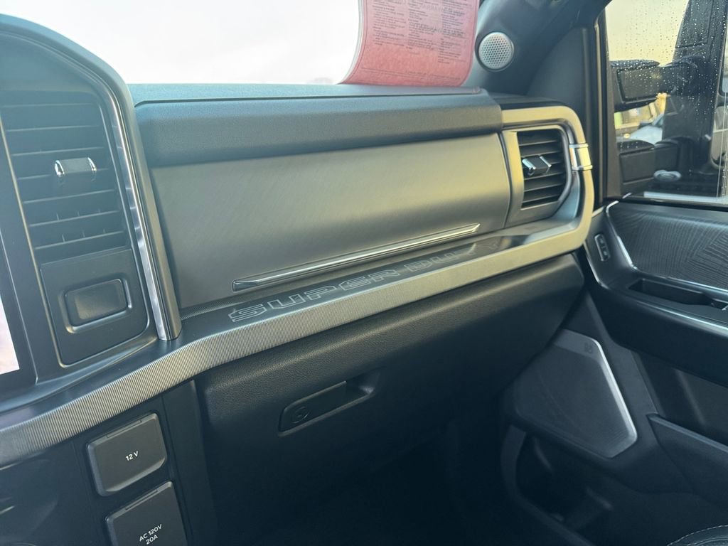 Used 2024 Ford F350 Platinum w/ FX4 Off-Road Package image 39