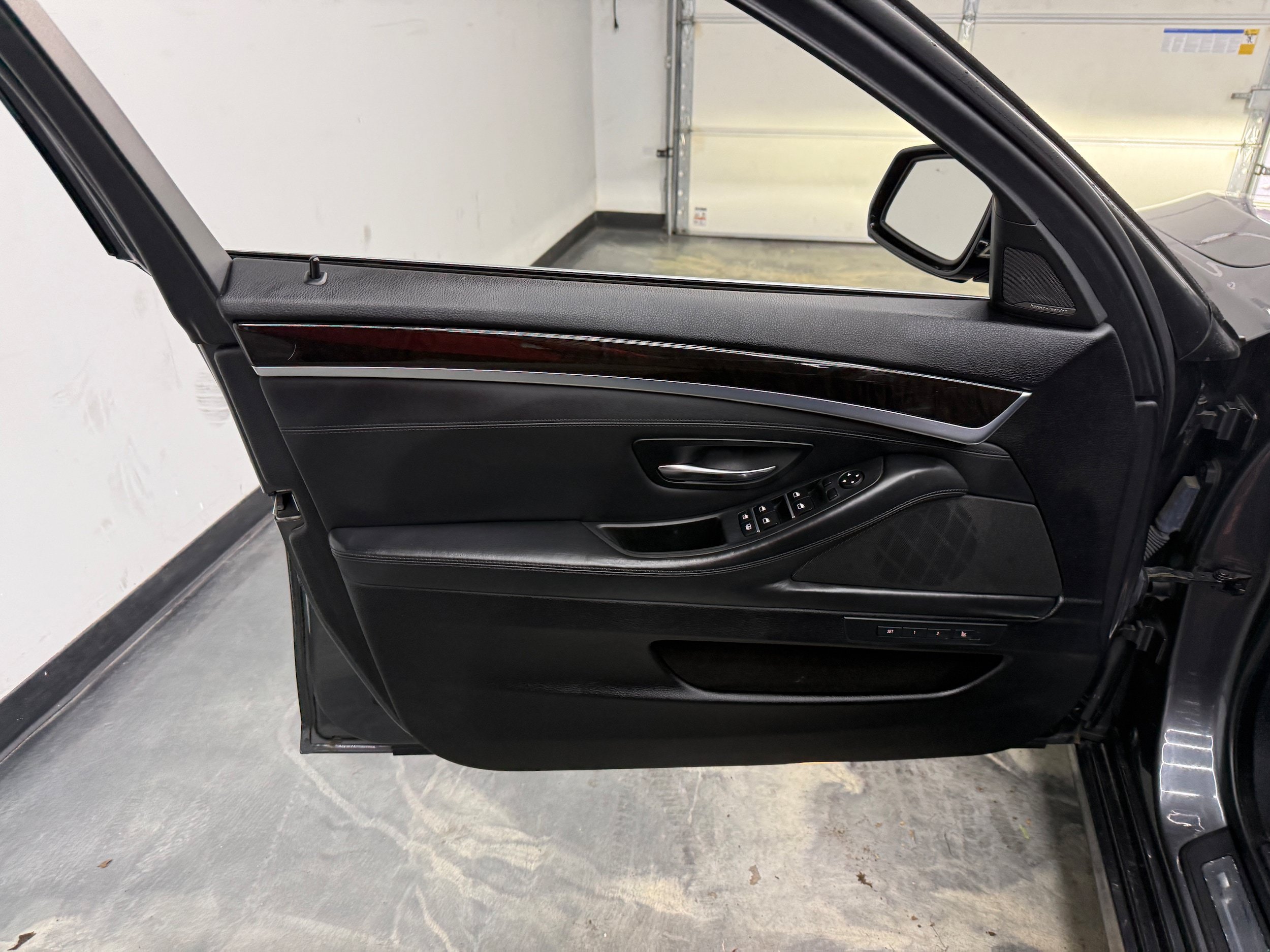 Used 2016 BMW 535i xDrive Sedan AWD/4WD image 9