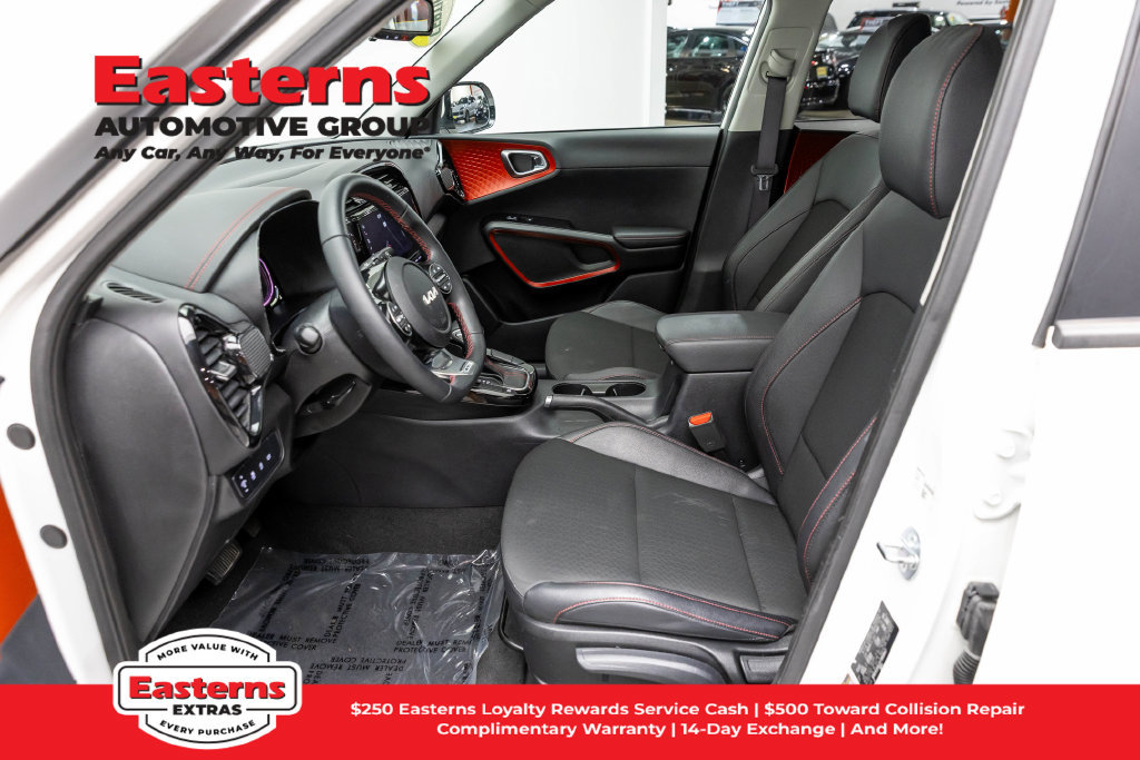 Used 2023 Kia Soul GT-Line FWD image 15