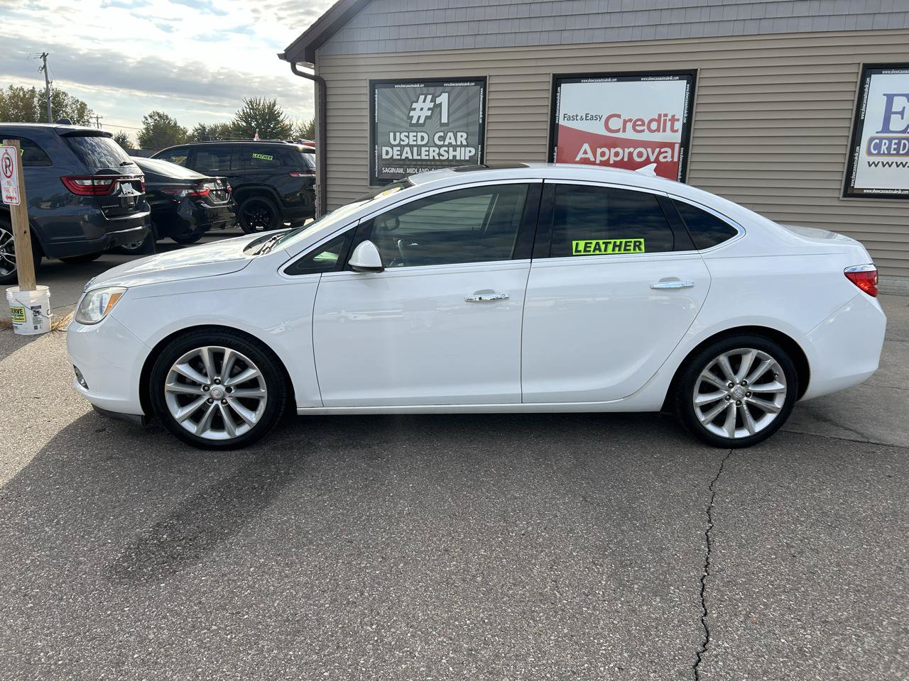 Used 2013 Buick Verano Leather FWD image 8