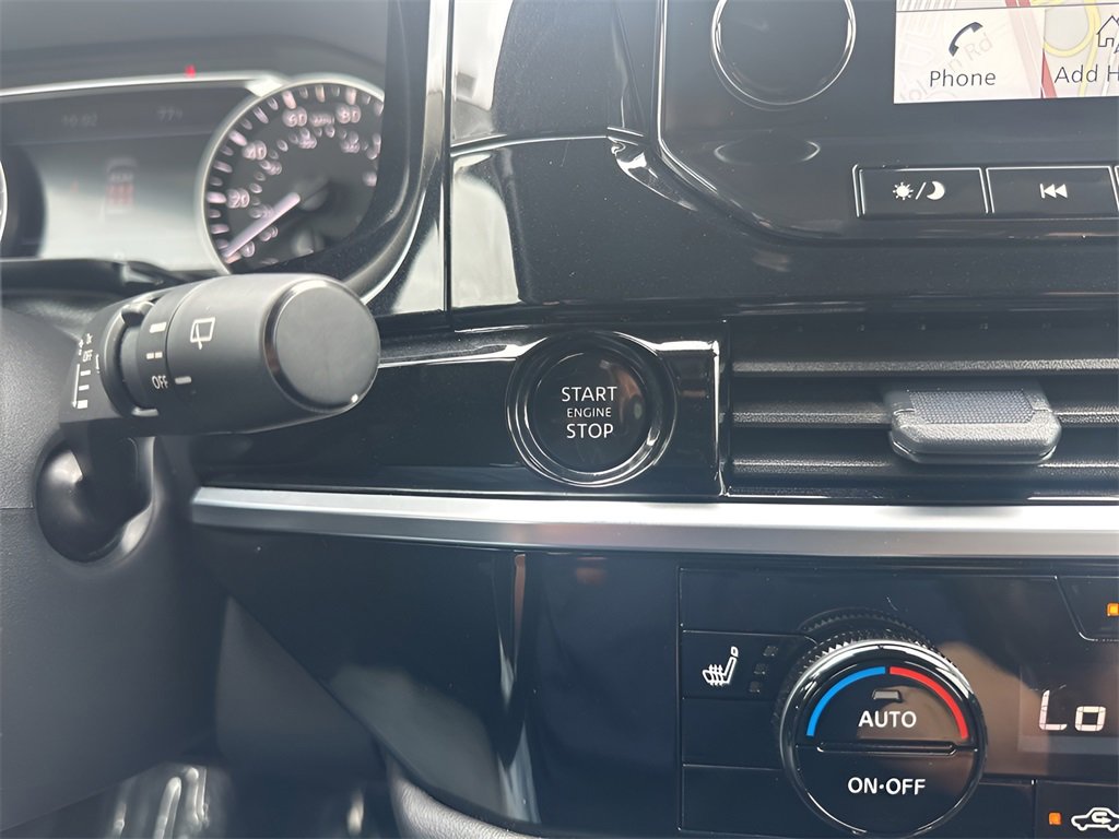 Used 2025 Nissan Pathfinder SL image 24