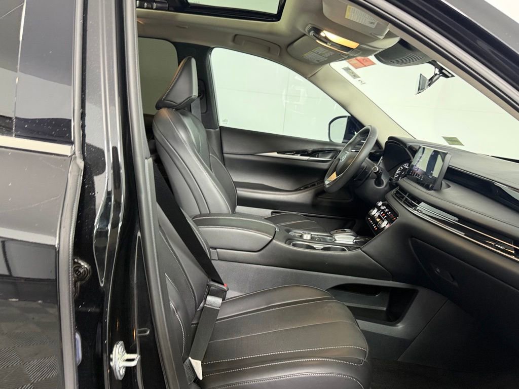 Used 2025 INFINITI QX60 Pure FWD image 30