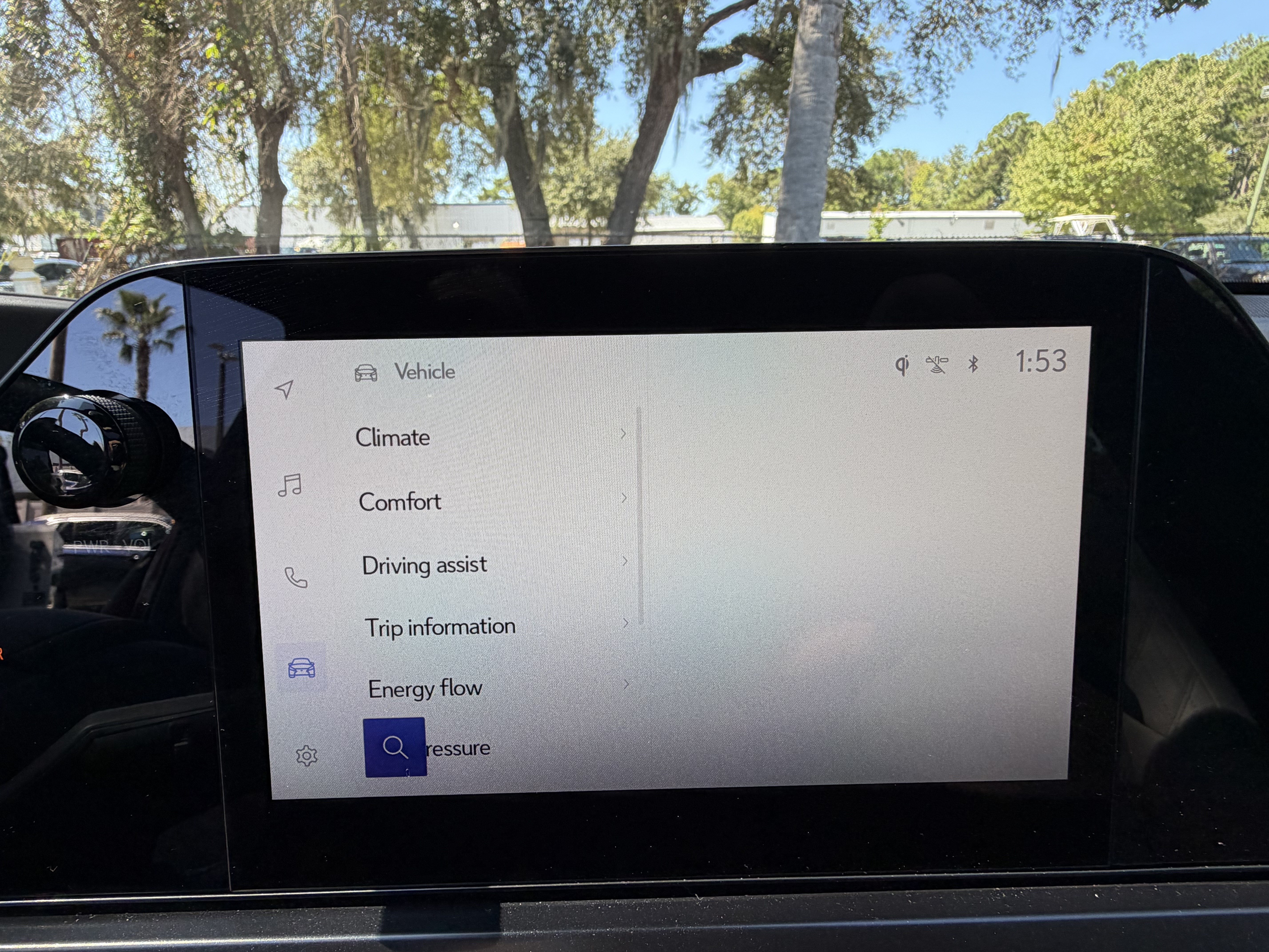 Certified 2025 Lexus UX 300h FWD w/ Accessory Package (Z1) image 23