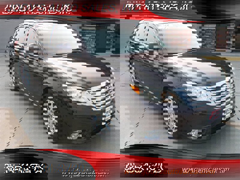 Used 2011 Toyota Avalon Limited image 1