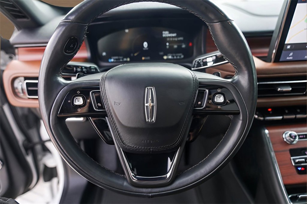 Used 2022 Lincoln Aviator Reserve w/ Equipment Group 201A image 11