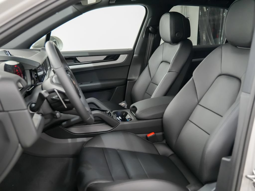New 2026 Porsche Cayenne AWD/4WD image 5