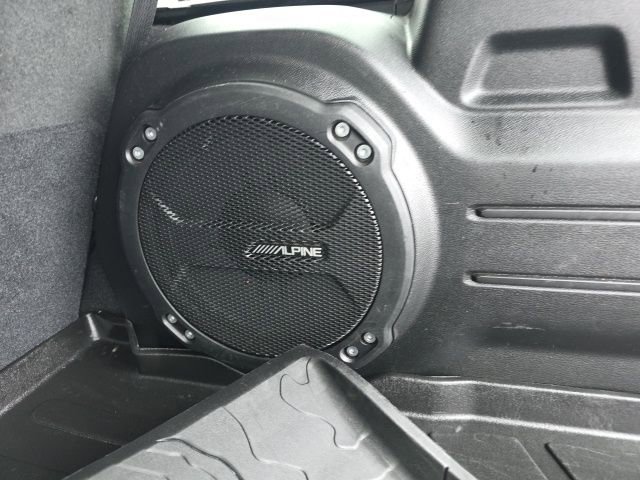 Used 2020 Jeep Wrangler Unlimited Sahara image 35