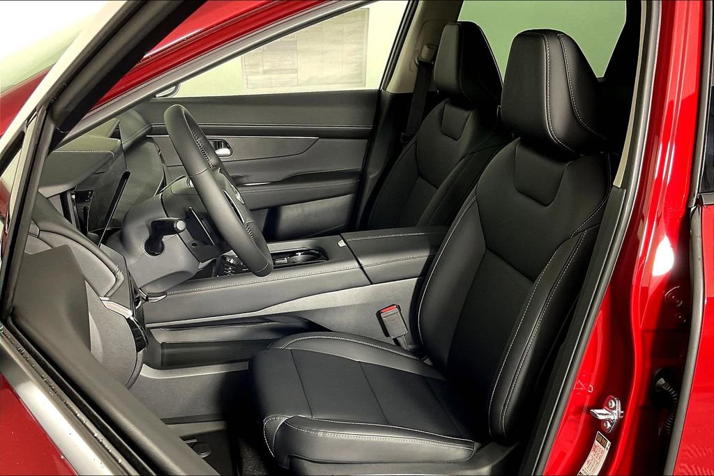 Used 2025 Nissan Murano SV image 14