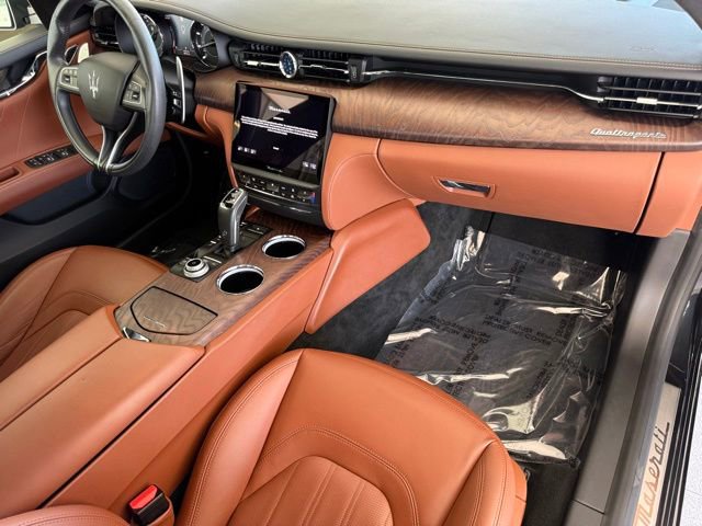 Certified 2022 Maserati Quattroporte Modena image 16