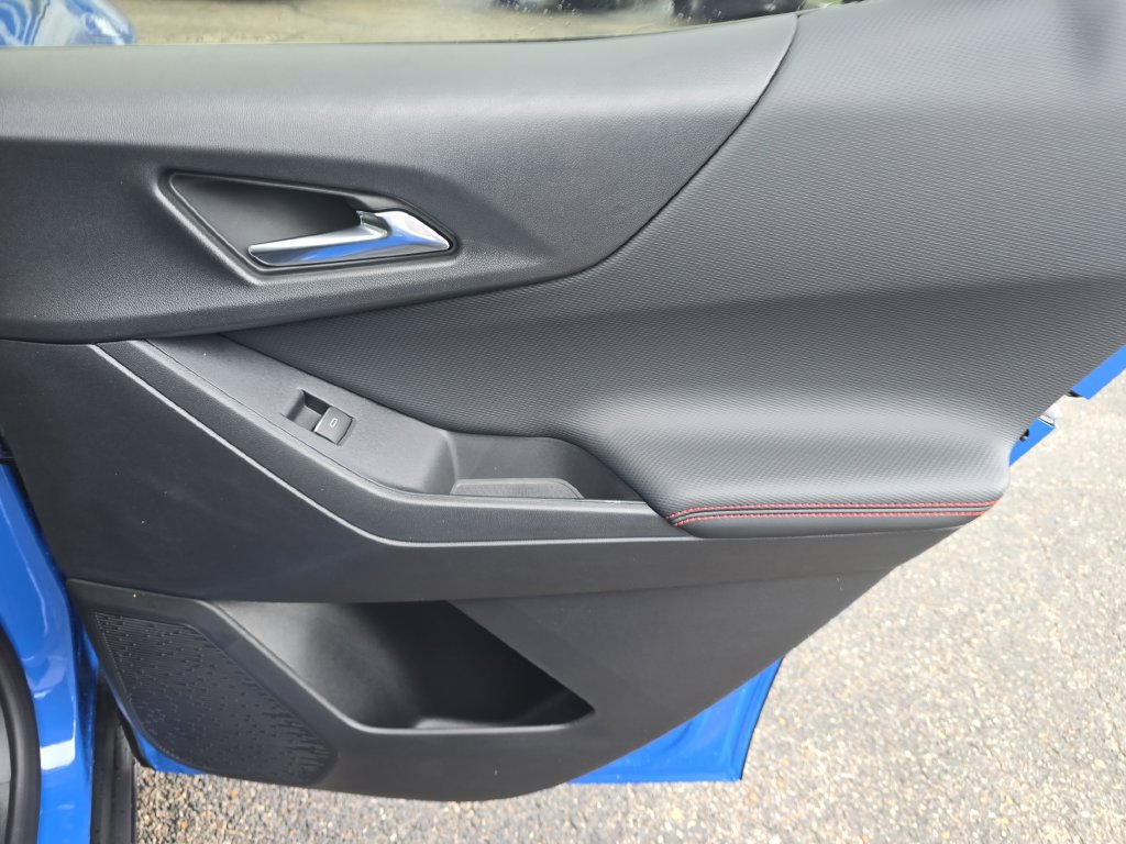 New 2027 Chevrolet Equinox RS AWD/4WD image 16