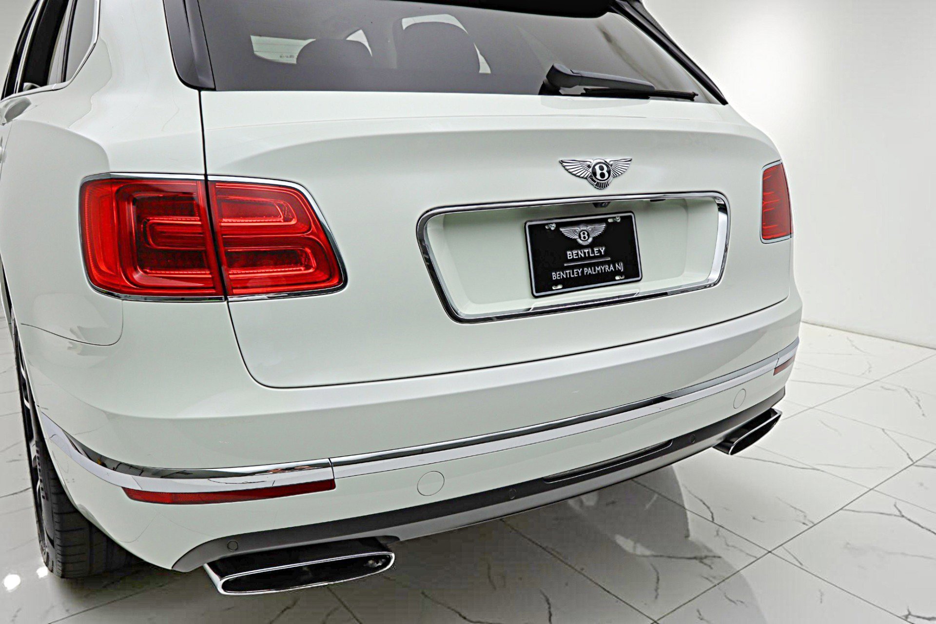 Certified 2017 Bentley Bentayga AWD/4WD image 14