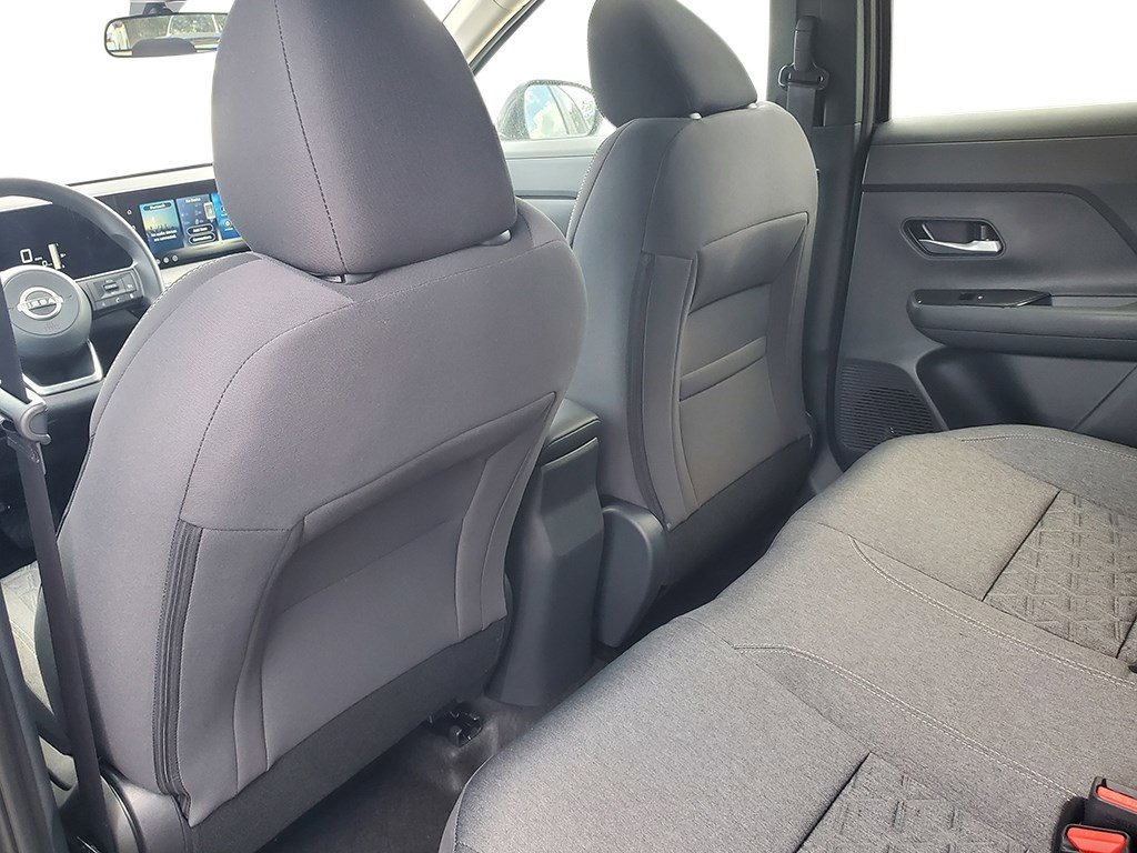 New 2026 Nissan Kicks SV image 31