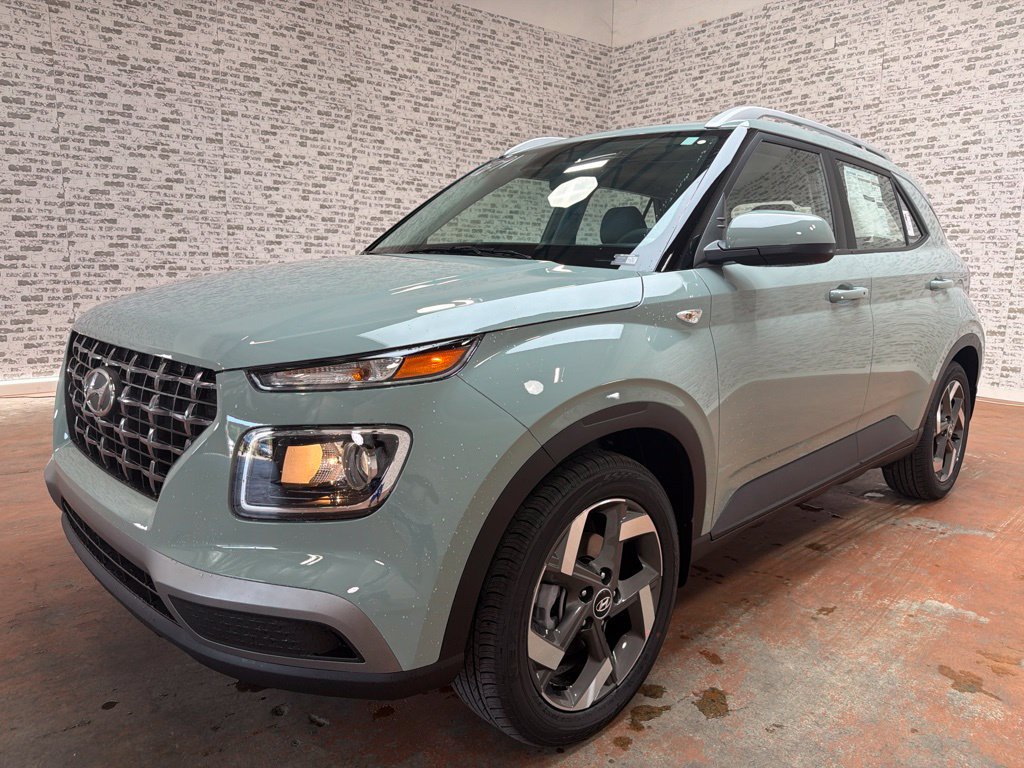 New 2026 Hyundai Venue SEL FWD image 3