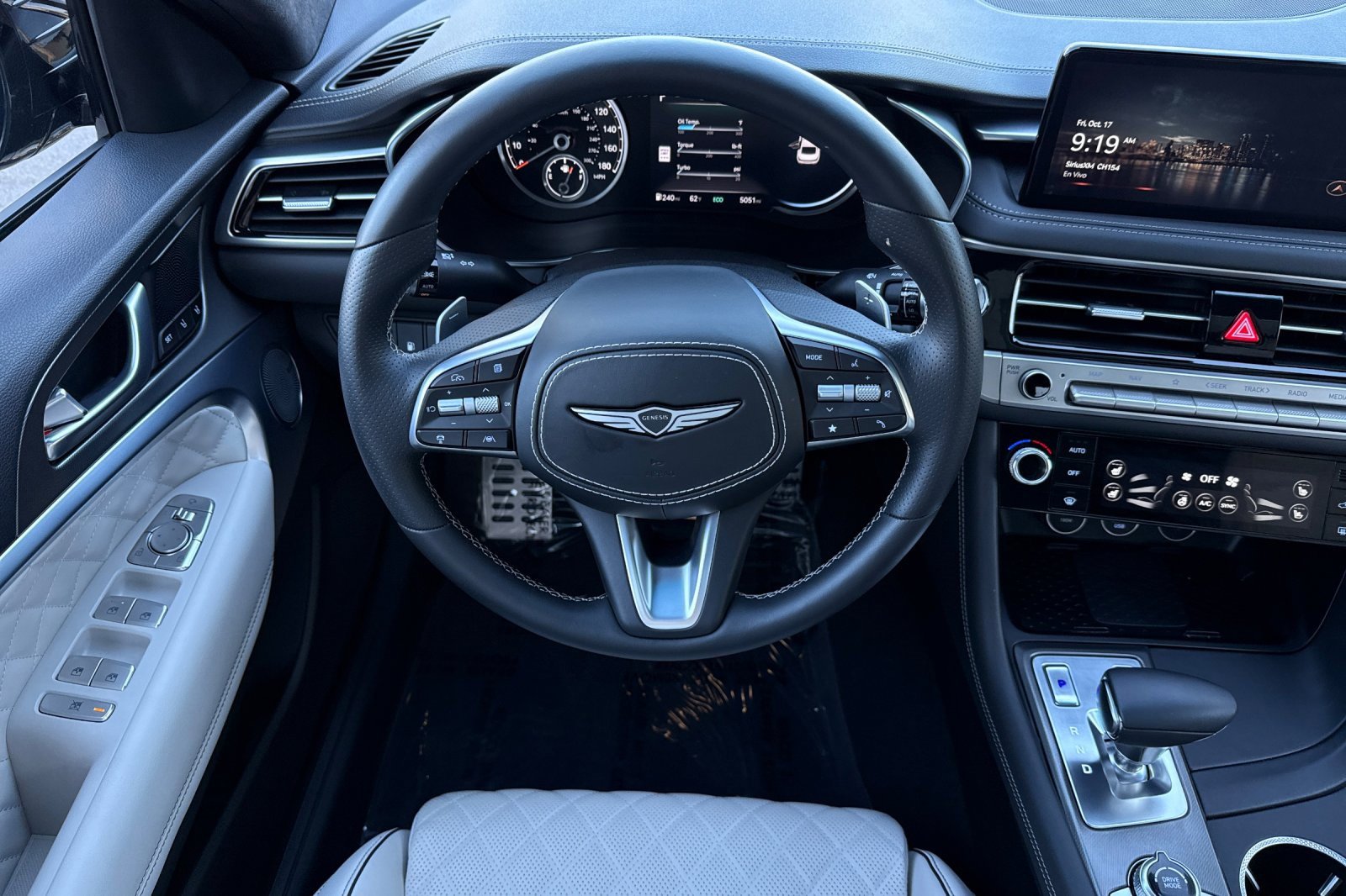 Used 2025 Genesis G70 3.3T Advanced w/ Sport Prestige Package image 15