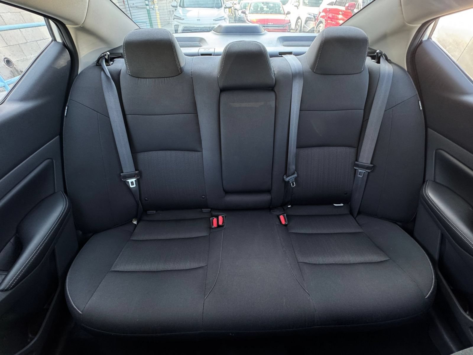 Used 2025 Nissan Altima 2.5 SV FWD image 38