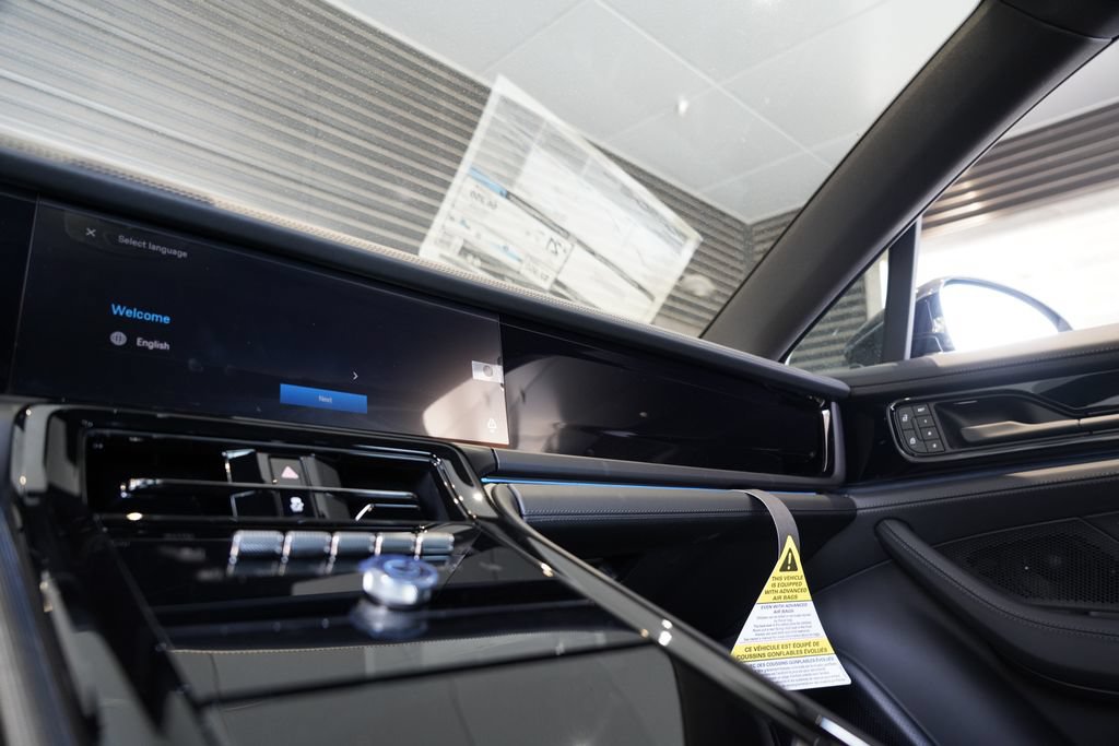 New 2026 Porsche Panamera RWD image 15
