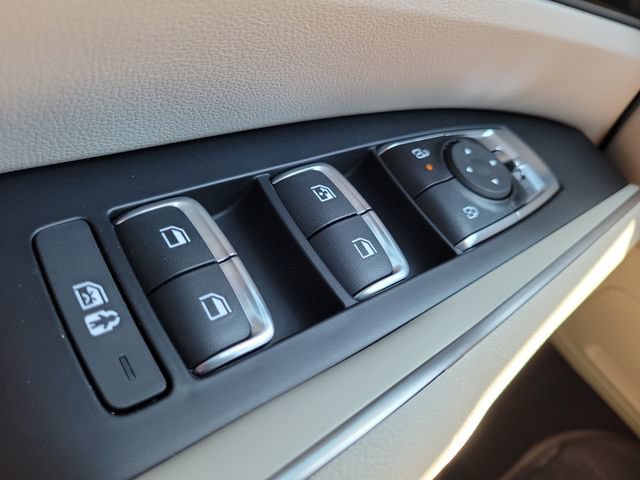 New 2026 Kia Sorento S w/ S Panoramic Sunroof Package FWD image 30
