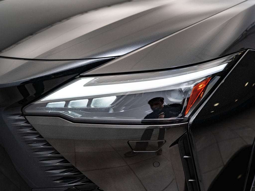 Certified 2024 Lexus RZ 450e Premium w/ Technology Package AWD/4WD image 14