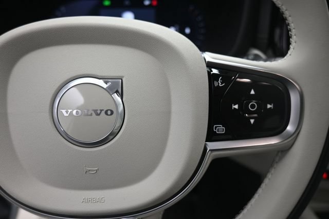 New 2026 Volvo XC60 B5 Ultra w/ Protection Package Premier AWD/4WD image 14