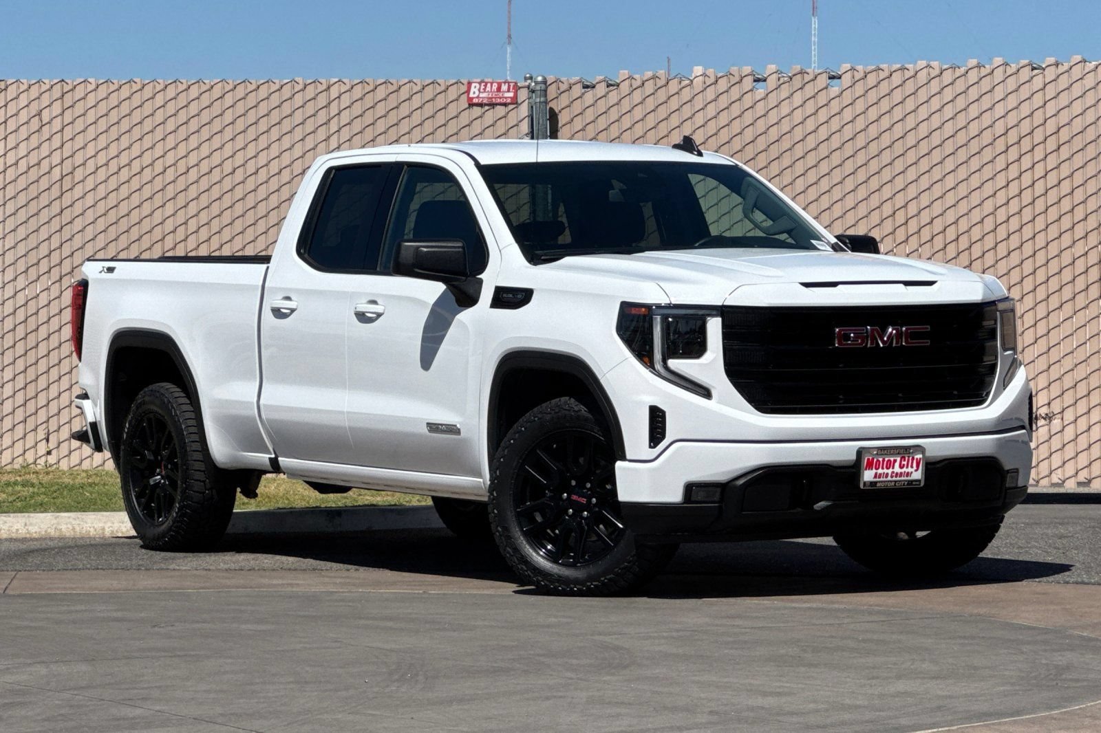 Certified 2023 GMC Sierra 1500 Elevation w/ X31 Off-Road Package AWD/4WD image 2