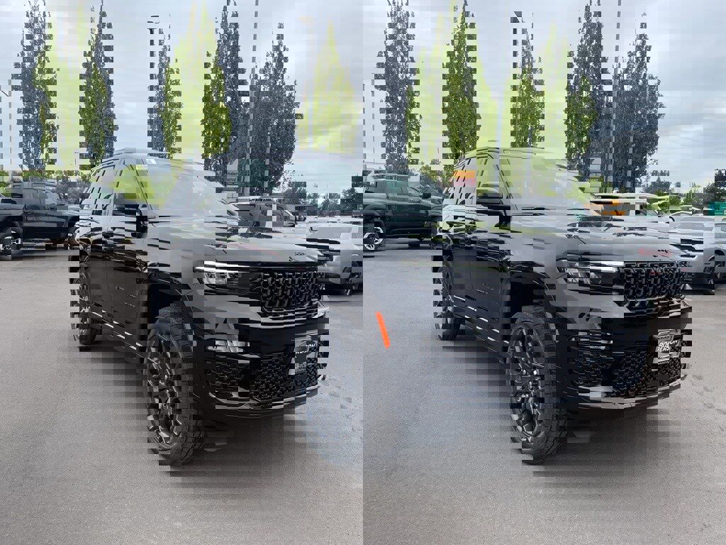 New 2025 Jeep Grand Cherokee Summit w/ Adv Protech Group IV image 6