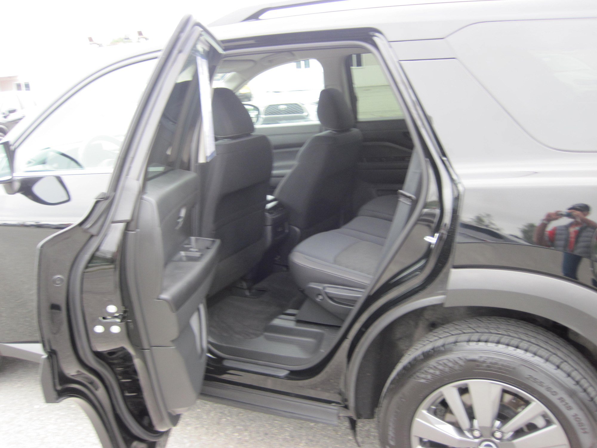 Used 2025 Nissan Pathfinder SV AWD/4WD image 10
