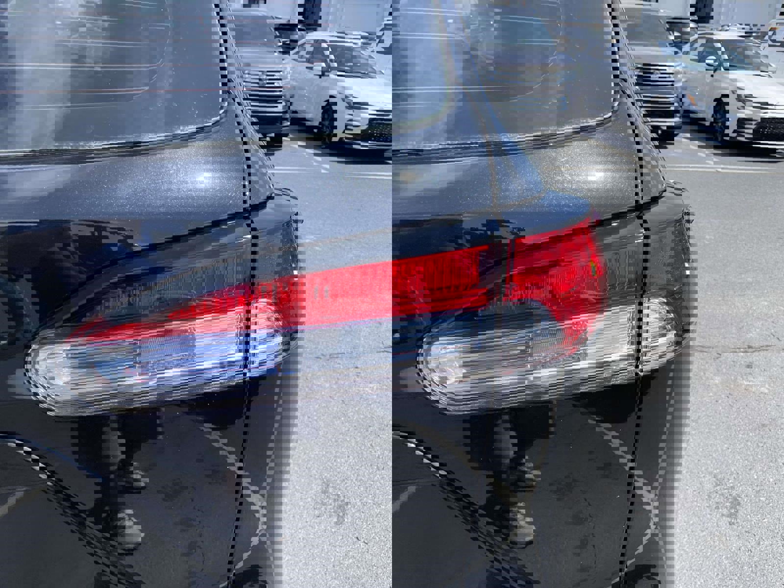 Used 2023 Toyota Corolla Cross L image 16