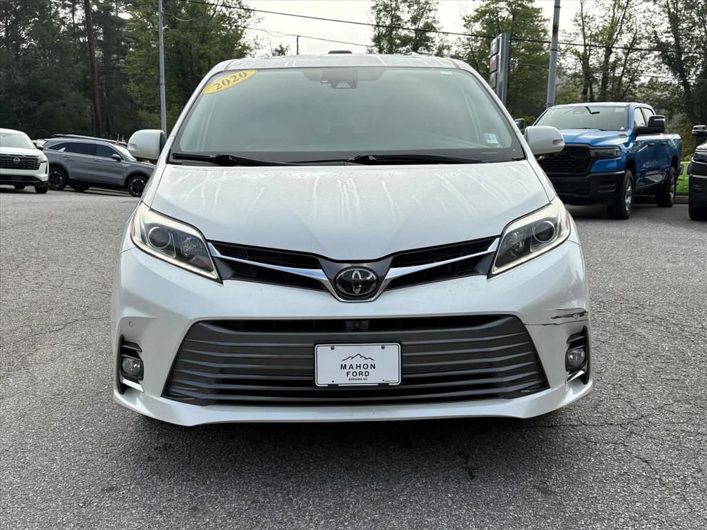 Used 2020 Toyota Sienna Limited Premium w/ Carpet Mat Package AWD/4WD image 2