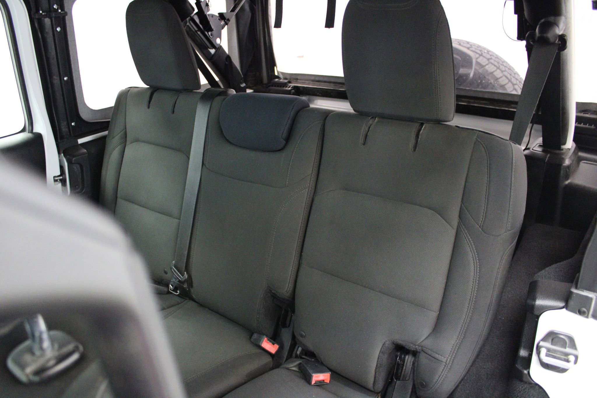 Used 2018 Jeep Wrangler Unlimited Sport image 17