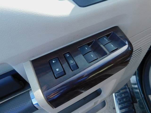 Used 2010 Ford F250 Lariat image 28