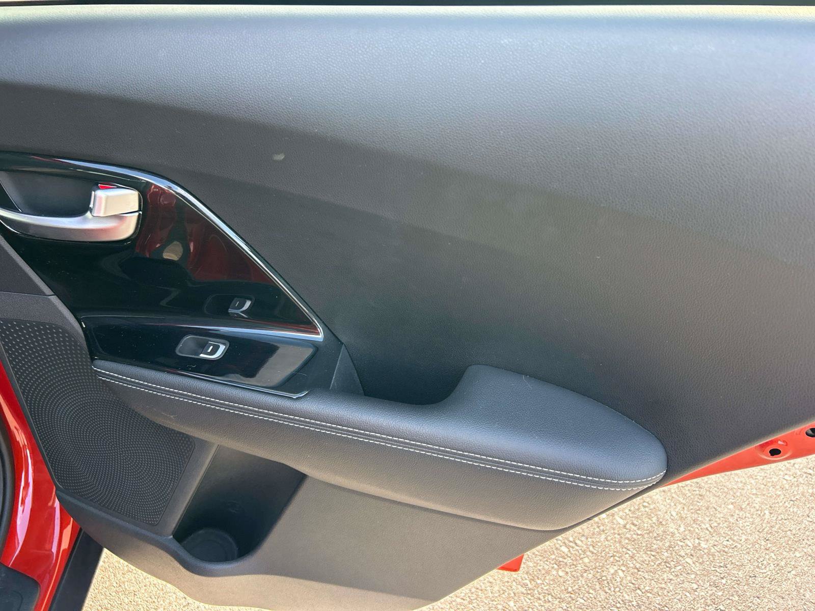 Used 2022 Kia Niro LXS FWD image 19